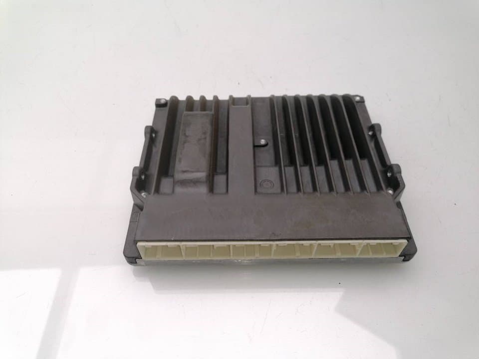 Centralita motor uce TOYOTA HILUX (GUN1) 4