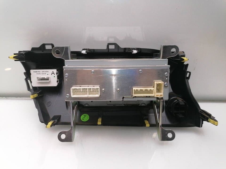 Sistema audio / radio cd TOYOTA HILUX (GUN1) 4