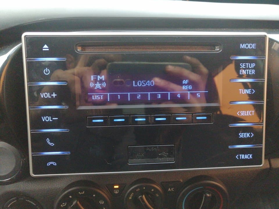 Sistema audio / radio cd TOYOTA HILUX (GUN1)