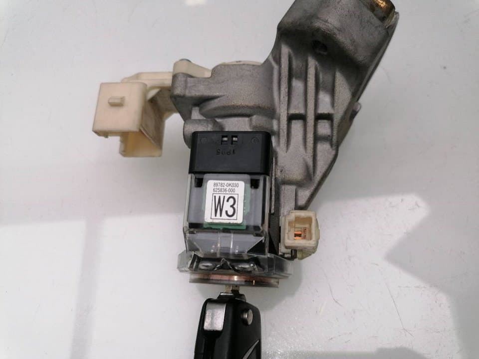 Conmutador de arranque TOYOTA HILUX (GUN1) 3