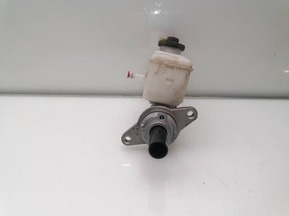 Bomba freno TOYOTA HILUX (GUN1) 4
