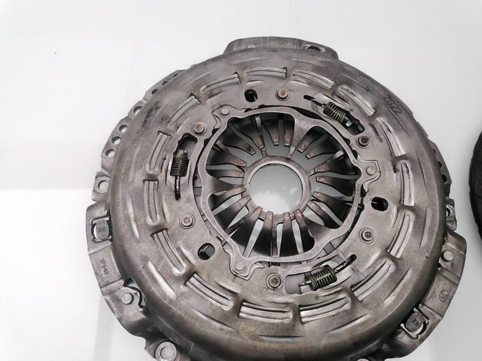 Kit embrague TOYOTA HILUX (GUN1)