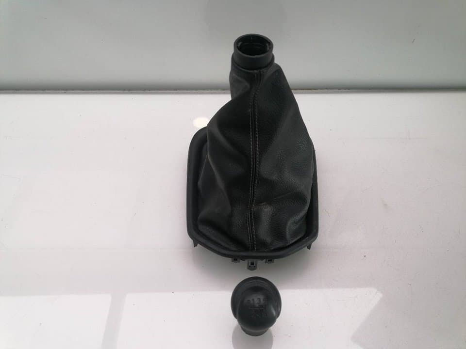 Guarnecidos palanca cambio TOYOTA HILUX (GUN1) 5