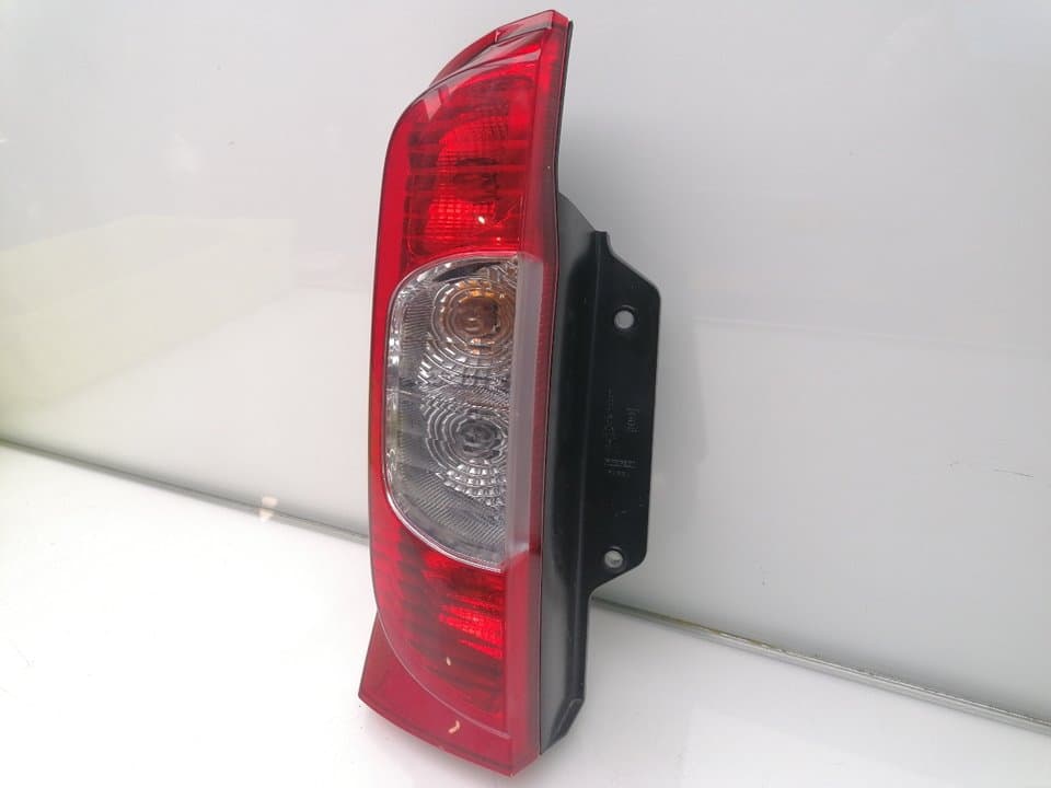Piloto trasero izquierdo FIAT FIORINO 4