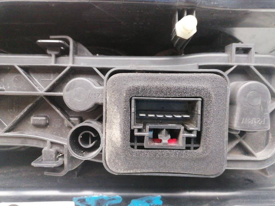 Piloto trasero izquierdo FIAT FIORINO 3