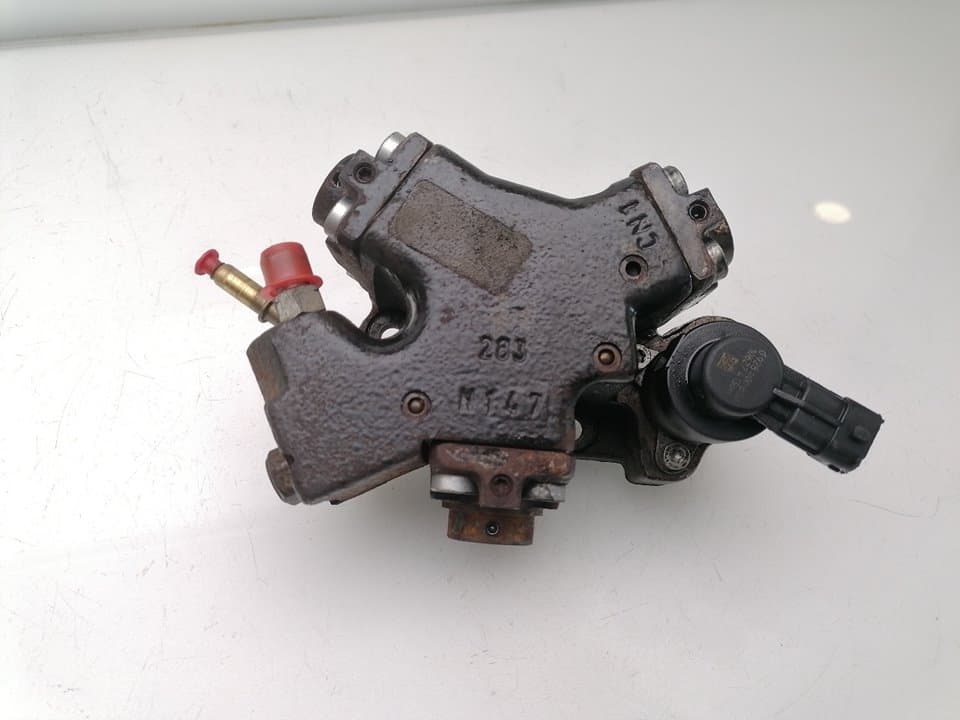 Bomba inyeccion FIAT PUNTO (199) 4