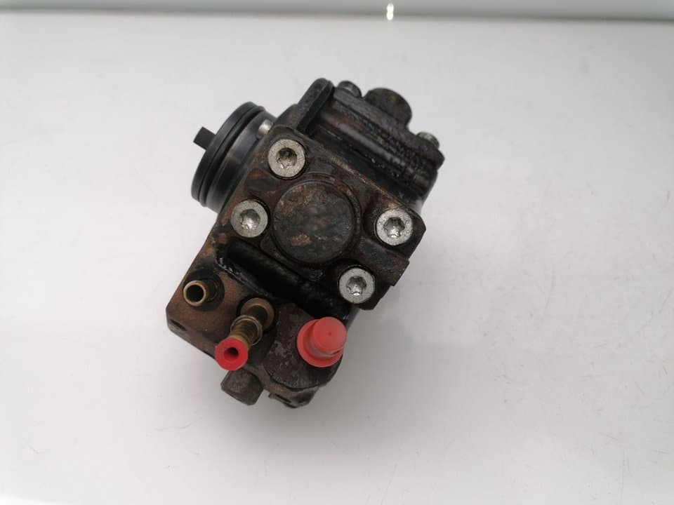 Bomba inyeccion FIAT PUNTO (199) 2
