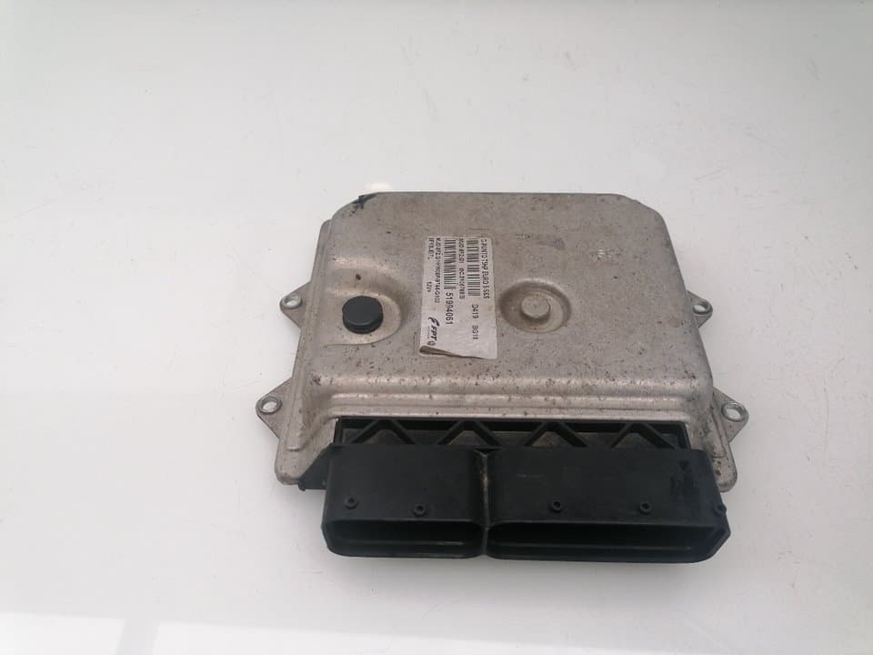 Centralita motor uce FIAT PUNTO (199) 3