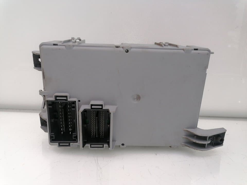 Caja reles / fusibles FIAT PUNTO (199) 2
