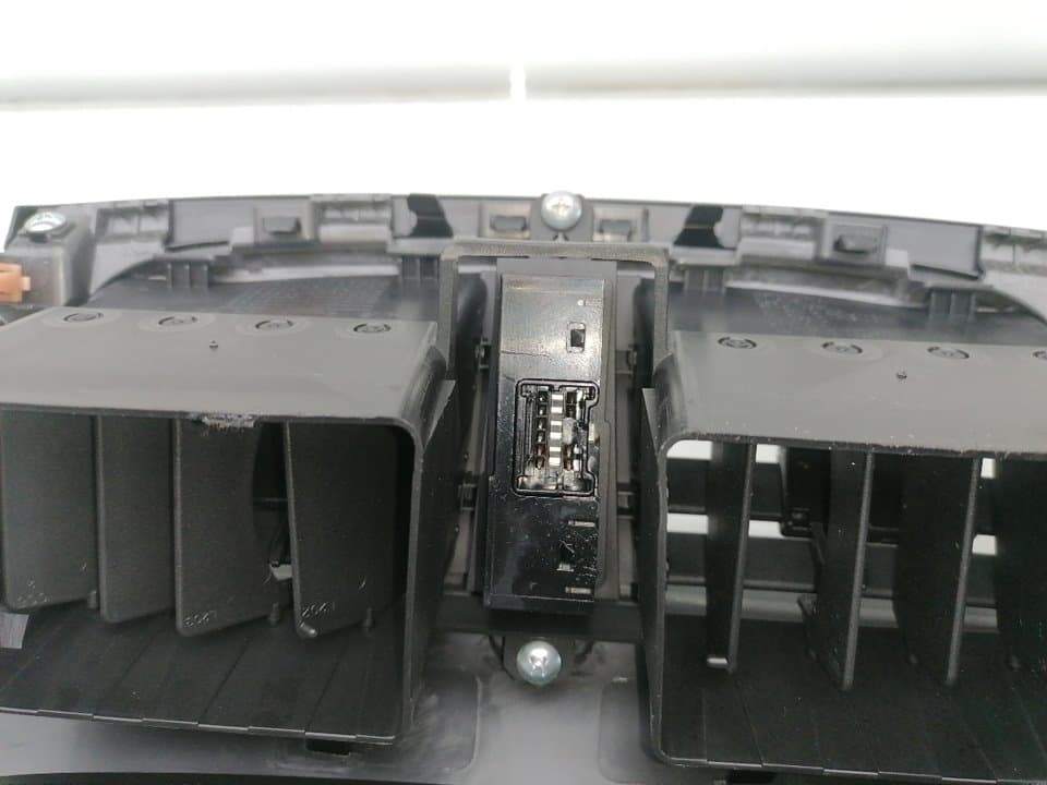 Moldura interior SUZUKI SWIFT (AZ)