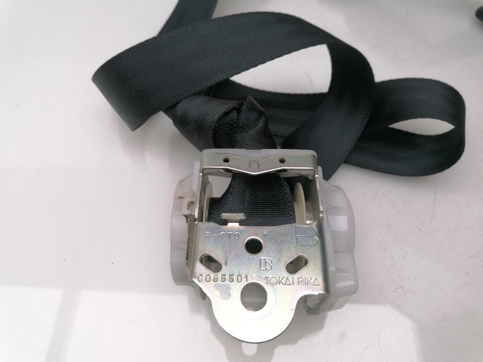 Cinturon seguridad trasero izquierdo SUZUKI SWIFT (AZ)