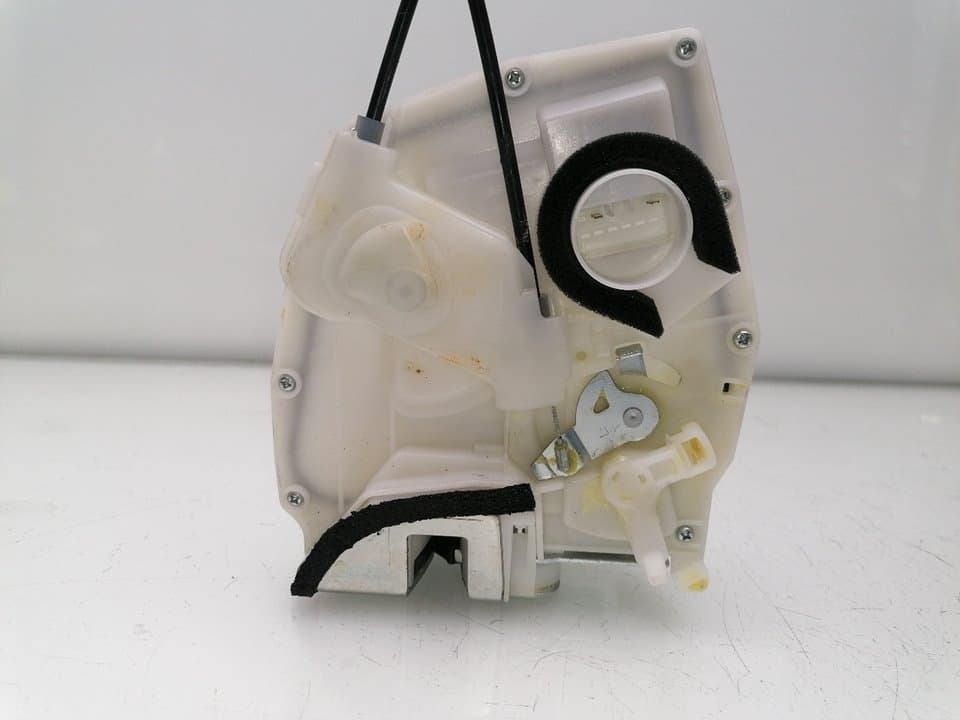Cerradura puerta trasera izquierda SUZUKI SWIFT (AZ) 3