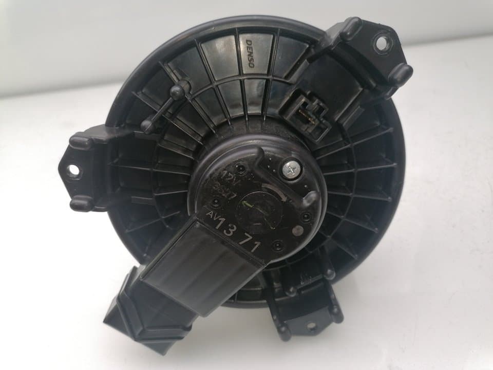 Motor calefaccion SUZUKI SWIFT (AZ)