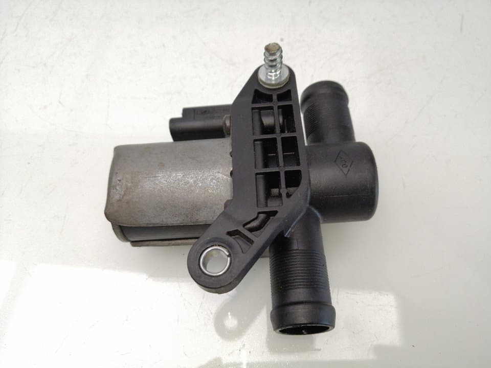 Recambio RENAULT MEGANE IV BERLINA 5P ref. 212309316R 2