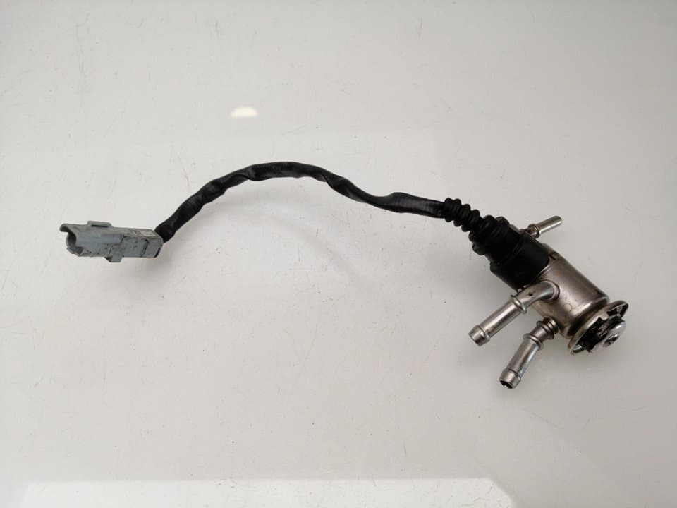 Inyector adblue RENAULT MEGANE IV BERLINA 5P