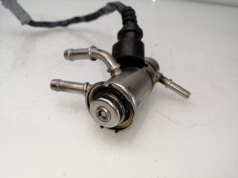 Inyector adblue RENAULT MEGANE IV BERLINA 5P 4