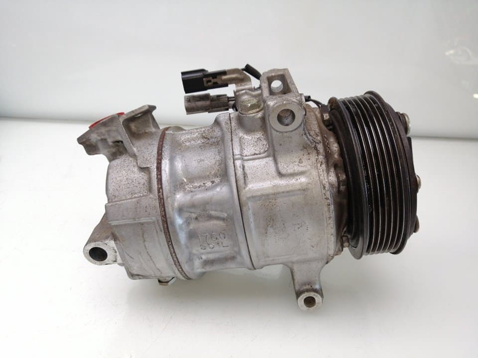 Recambio RENAULT MEGANE IV BERLINA 5P ref. 926002410R 2