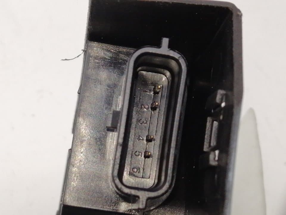 Cerradura puerta delantera izquierda RENAULT MEGANE IV BERLINA 5P 2