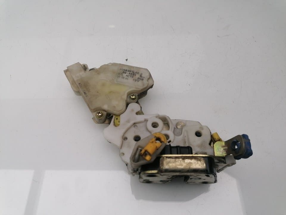 Cerradura puerta delantera izquierda NISSAN TERRANO II (R20) 3