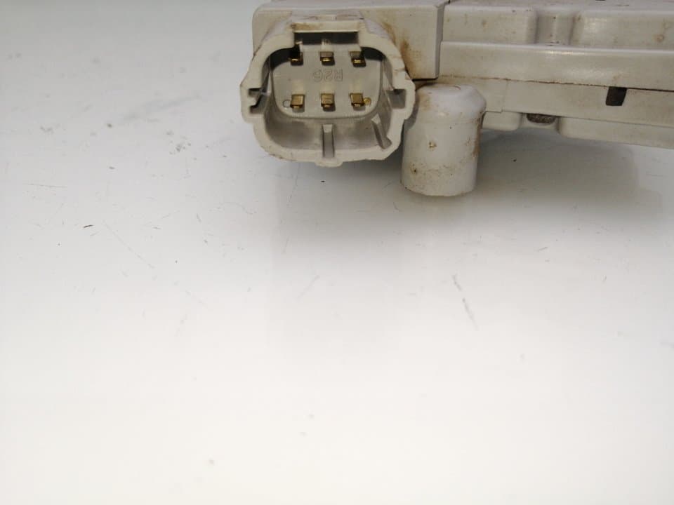 Cerradura puerta delantera derecha NISSAN TERRANO II (R20) 2