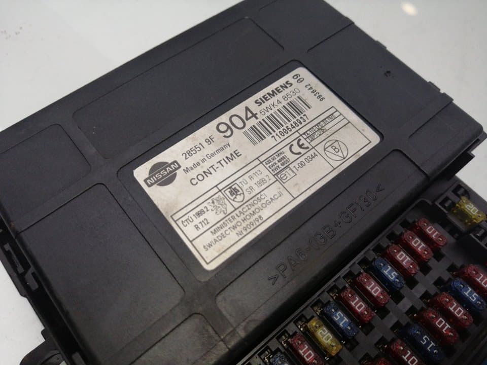 Caja reles / fusibles NISSAN TERRANO II (R20)