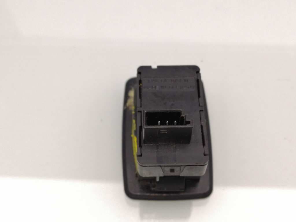 Mando elevalunas delantero derecho BMW SERIE 3 BERLINA (E90) 2
