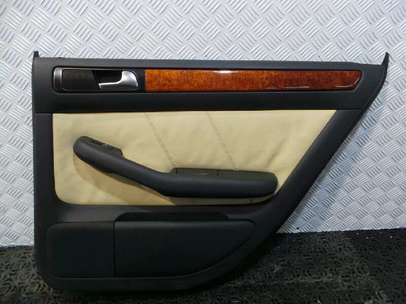 Guarnecido puerta trasera derecha AUDI A6 AVANT (4B5)