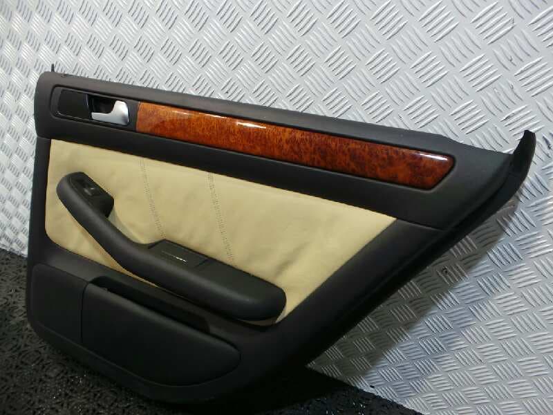 Guarnecido puerta trasera derecha AUDI A6 AVANT (4B5) 3