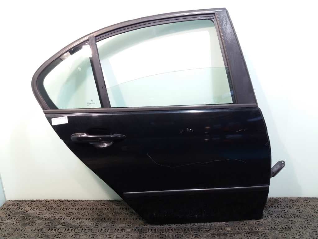 Puerta trasera derecha BMW SERIE 3 BERLINA (E90)
