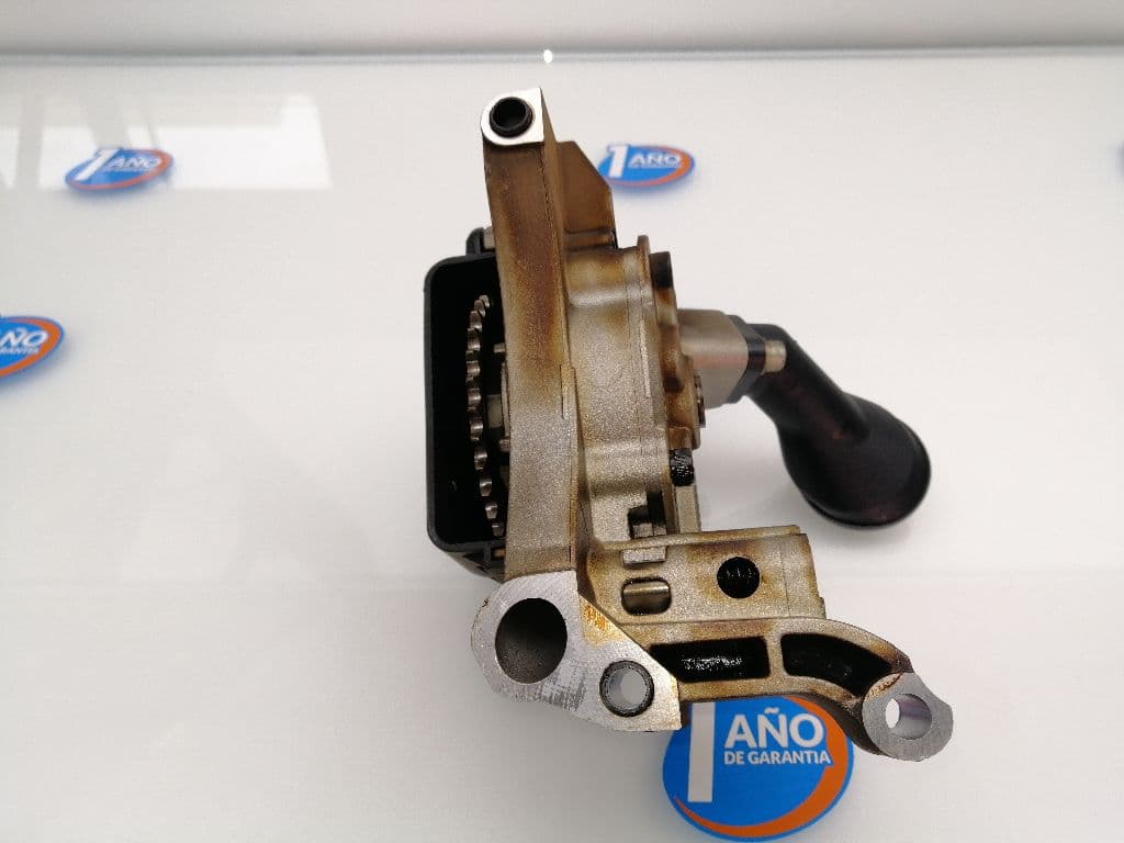 Bomba aceite VOLKSWAGEN GOLF V BERLINA (1K1) 3