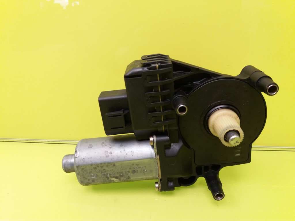 Motor elevalunas delantero izquierdo AUDI A6 BERLINA (4F2) 5