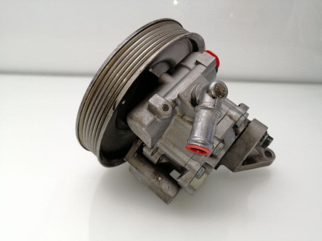 Bomba direccion AUDI A6 BERLINA (4F2) 3