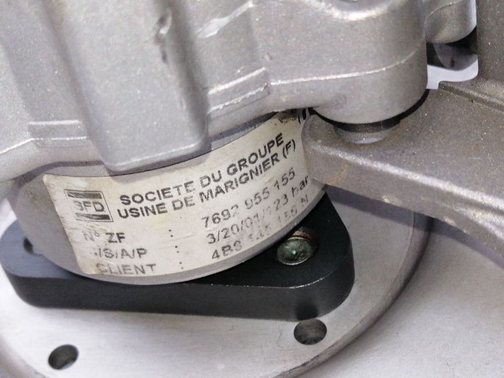 Bomba direccion AUDI A6 BERLINA (4F2) 2