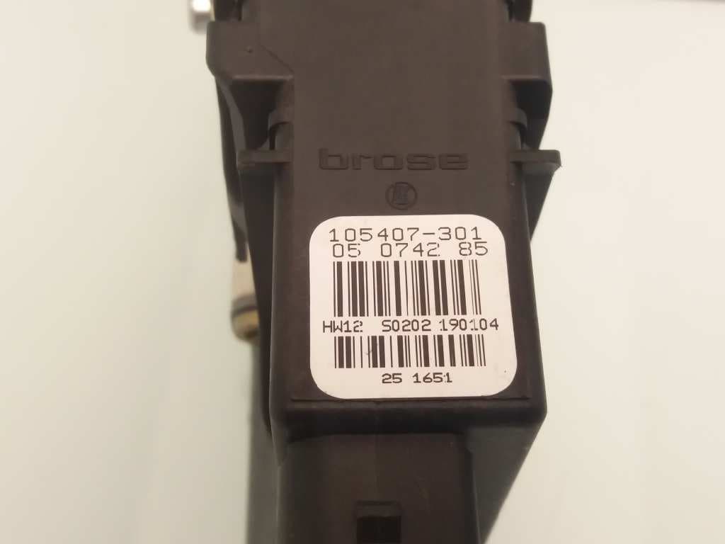 Motor elevalunas trasero derecho SEAT LEON (1M1) 5