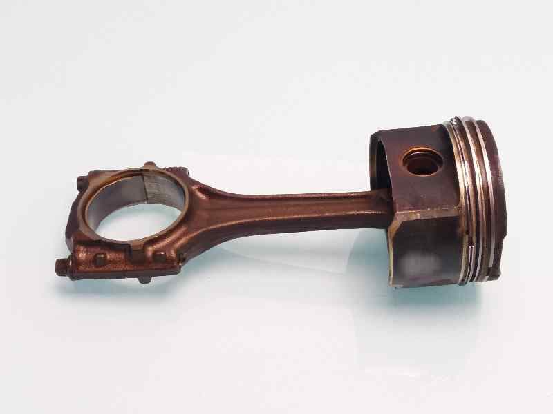 Piston SEAT LEON (1M1)