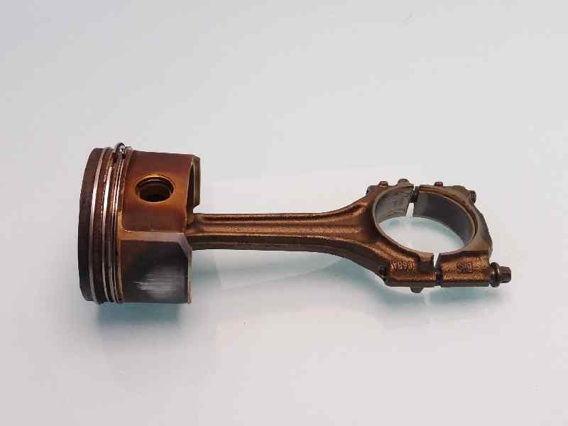 Piston SEAT LEON (1M1)