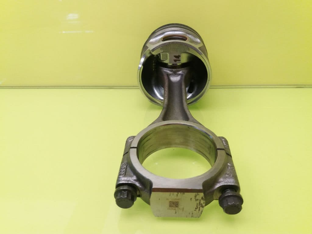 Piston VOLKSWAGEN GOLF V BERLINA (1K1) 5