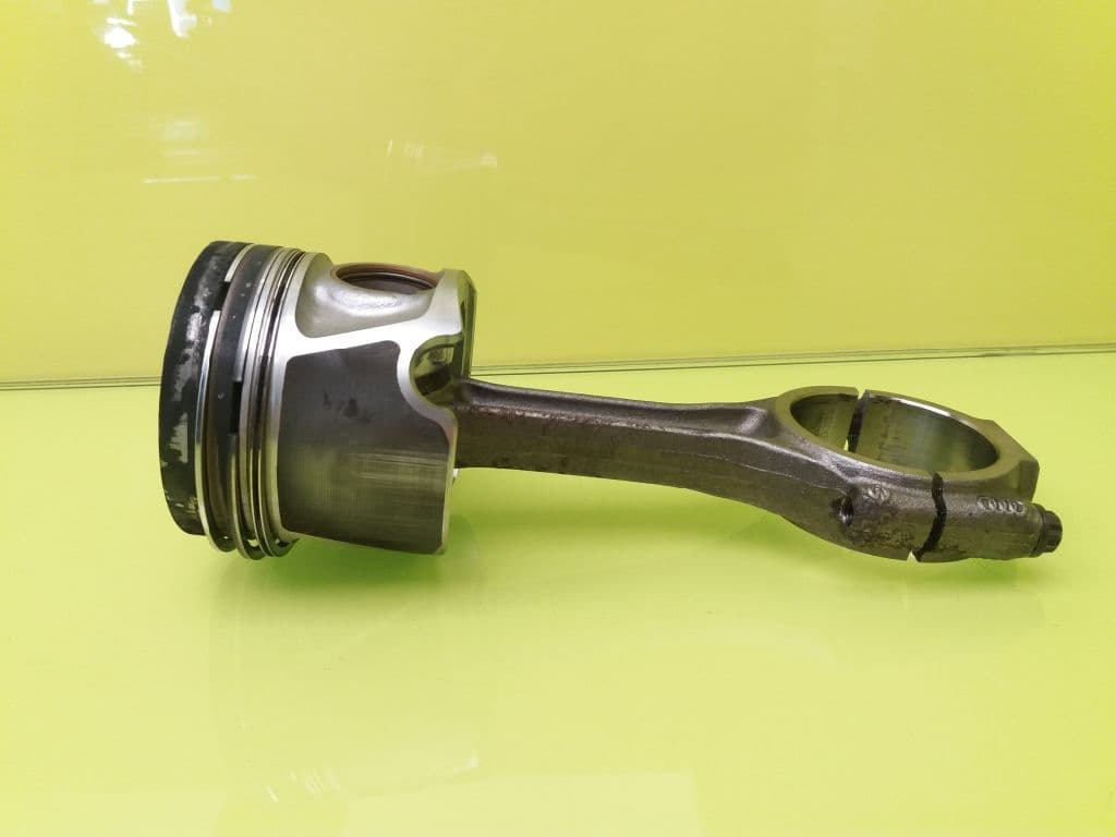 Piston VOLKSWAGEN GOLF V BERLINA (1K1)