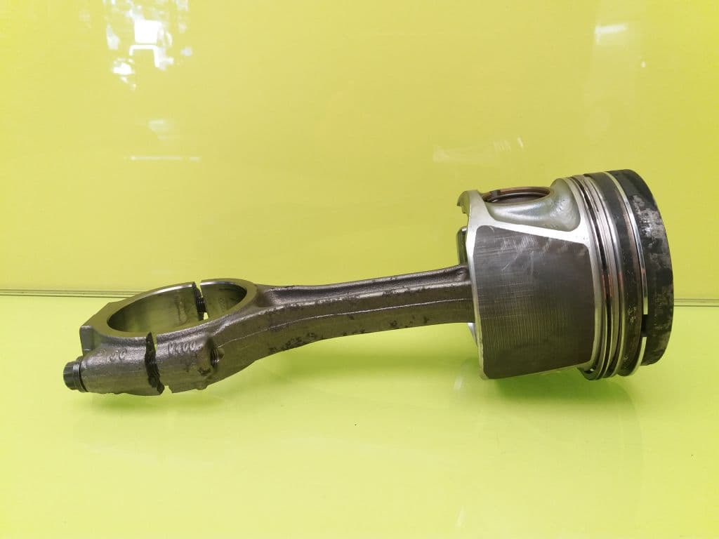 Piston VOLKSWAGEN GOLF V BERLINA (1K1) 5
