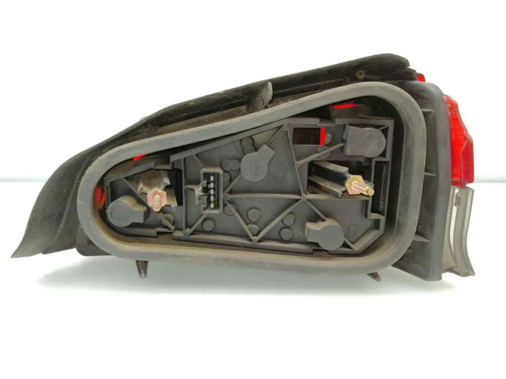 Piloto trasero izquierdo PEUGEOT 106 (S1) 2