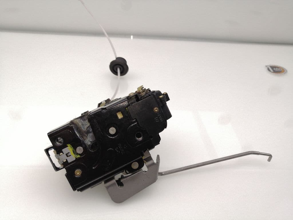 Cerradura puerta delantera derecha AUDI A4 AVANT (8E)