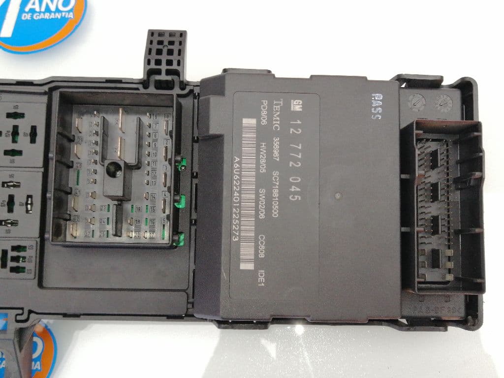 Caja reles / fusibles SAAB 9-3 BERLINA 2