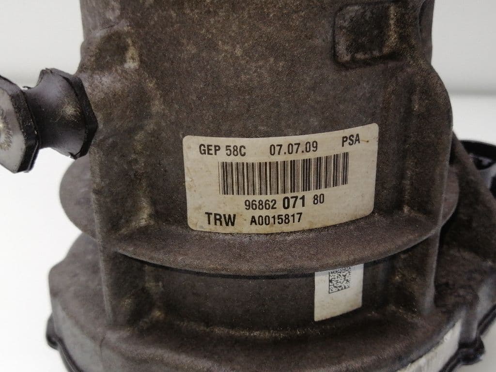 Bomba direccion PEUGEOT 308 4