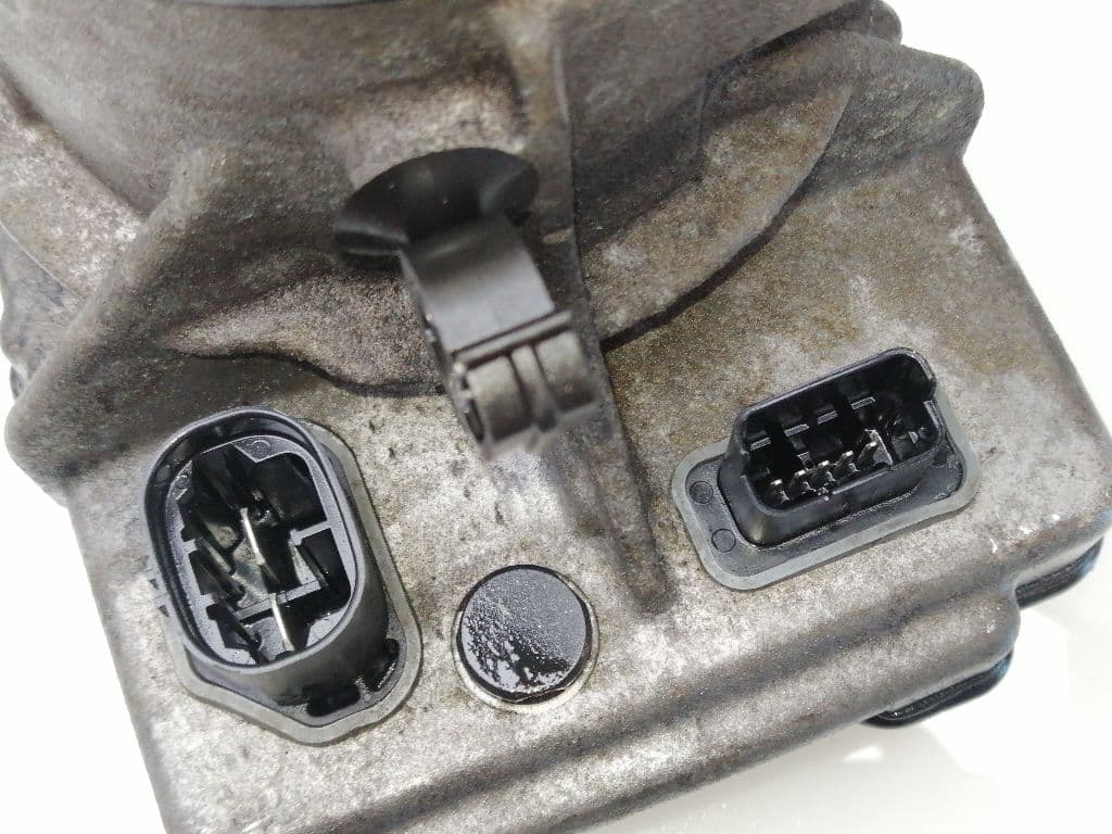 Bomba direccion PEUGEOT 308 3