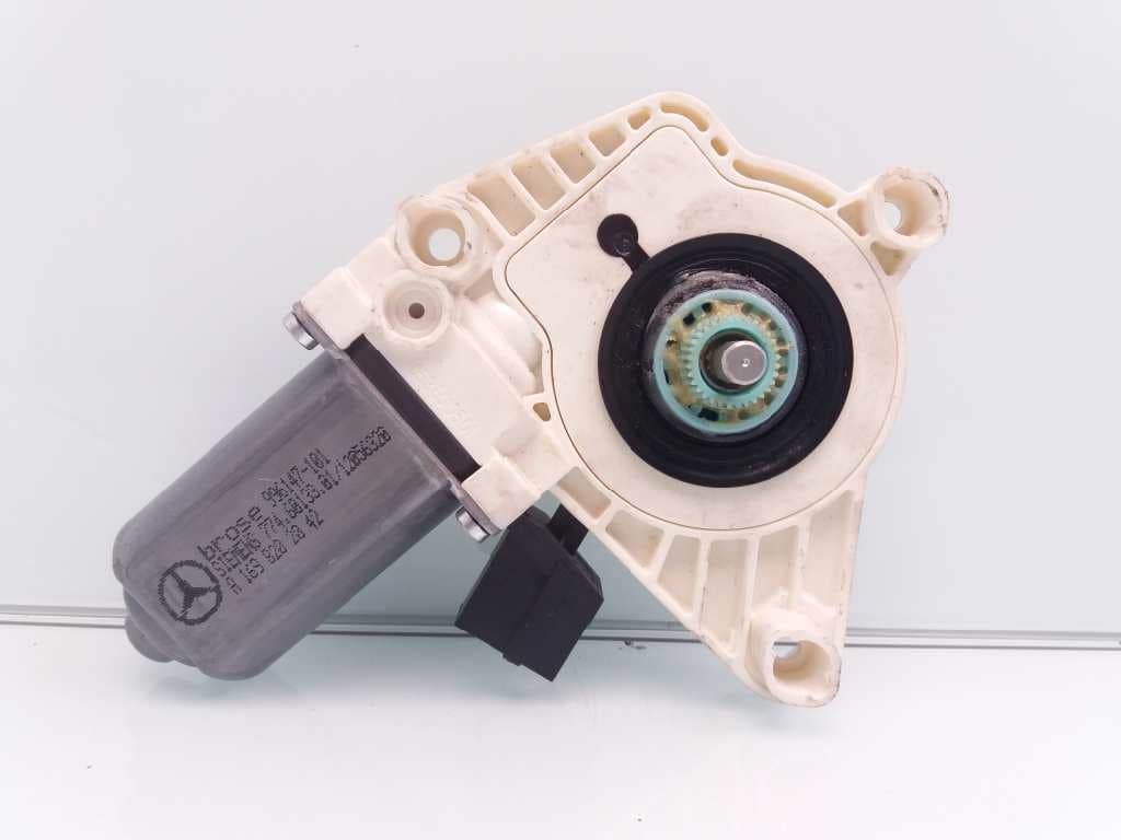 Motor elevalunas trasero derecho MERCEDES-BENZ CLASE B (W246)