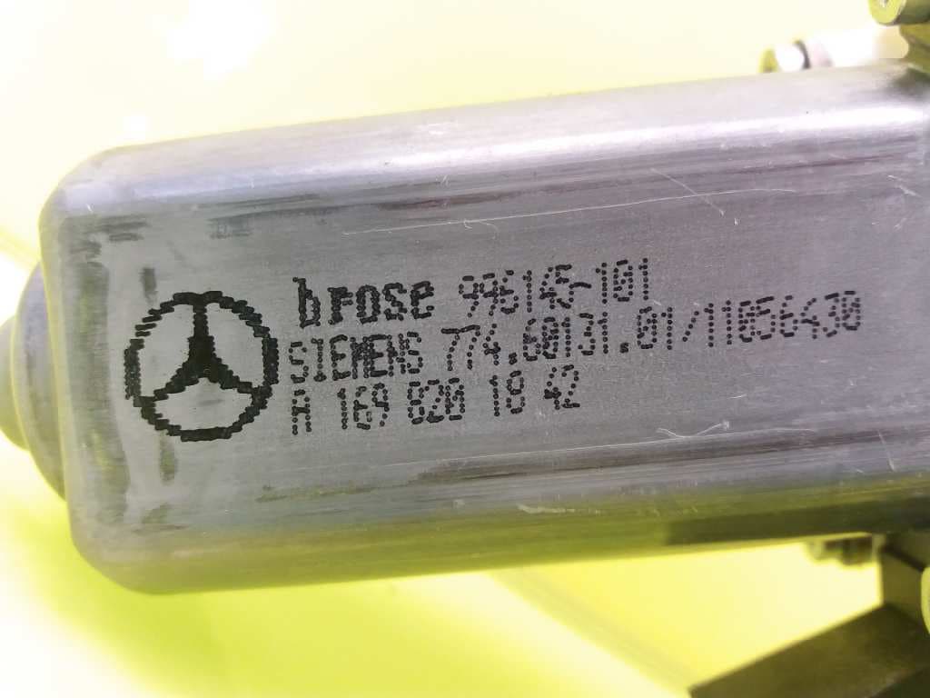 Motor elevalunas delantero derecho MERCEDES-BENZ CLASE B (W246) 3
