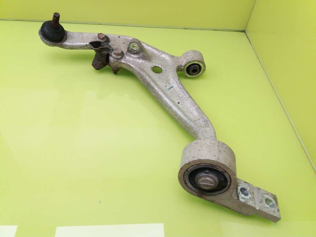 Brazo suspension inferior delantero izquierdo NISSAN X-TRAIL (T30) 5