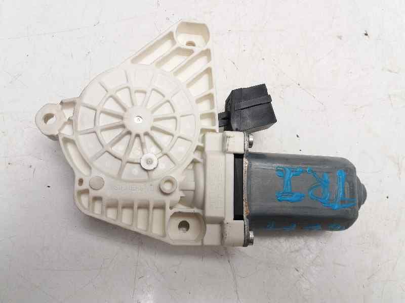 Motor elevalunas trasero izquierdo MERCEDES-BENZ CLASE A (W176) 2