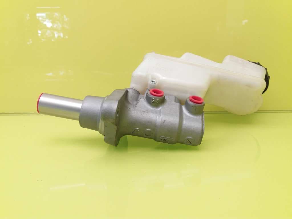 Bomba freno TOYOTA YARIS (KSP9/SCP9/NLP9) 5