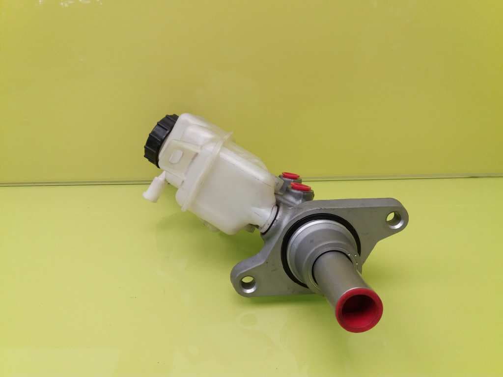 Bomba freno TOYOTA YARIS (KSP9/SCP9/NLP9) 2